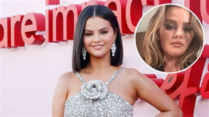 Selena Gomez Shows Off Stunning Blonde Makeover While Going Braless in Black Blazer