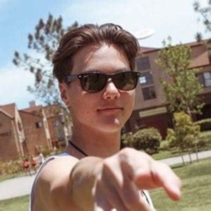 Seth Degler (YouTube Star) - Age, Birthday, Bio, Facts, Family, Net Worth, Height & More