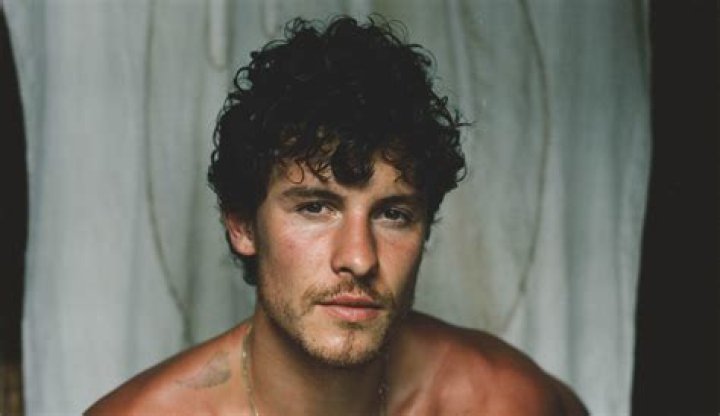 Shane Mendes (TikTok Star) - Age, Birthday, Bio, Facts, Family, Net Worth, Height & More