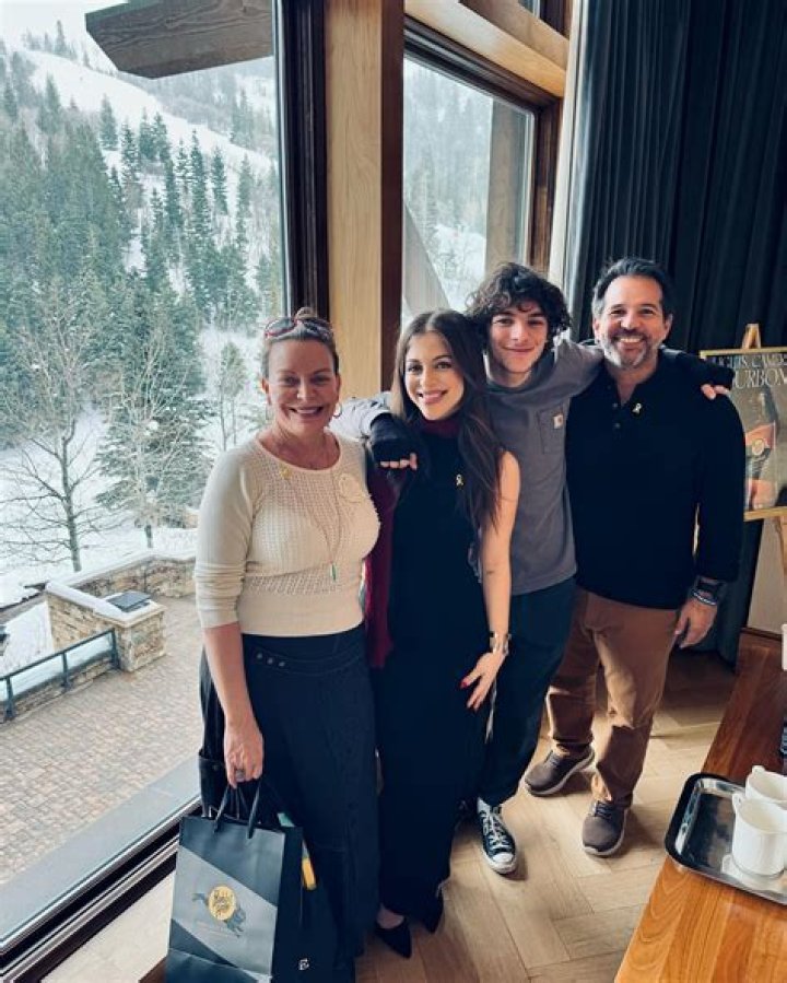 Sharon Kremen Martin – Celebsgraphy