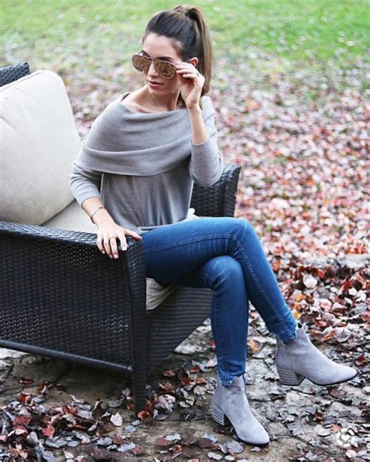 Astrology Birth Chart of Shea Whitney (YouTube Star) 2024