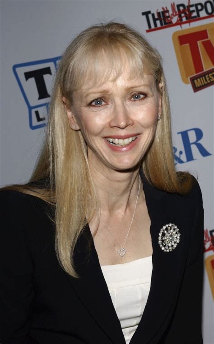 Shelley Long Biography, Age, Height, Husband, Net Worth, Family