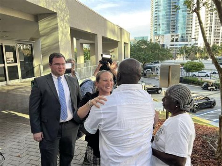 
Sidney Holmes, Florida Man Set Free After Serving For Three Decades 