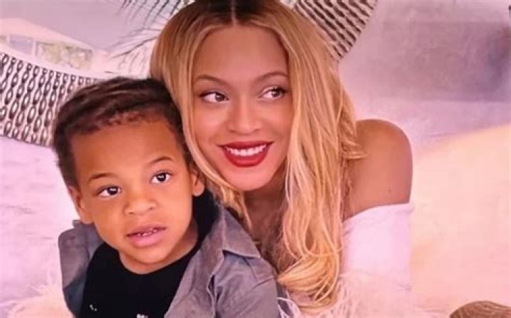 Astrology Birth Chart of Sir Carter (Family Member) 2024