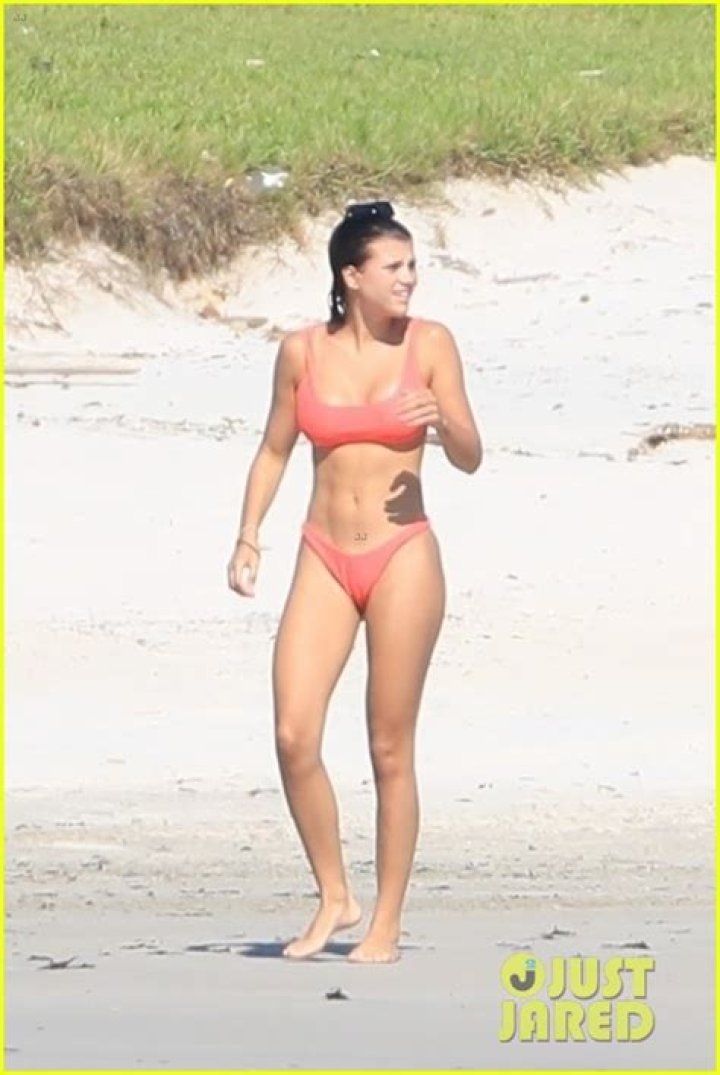 Sofia Richie Puts Her Vacation Tan (and Amazing Curves) on Display in Tiny Lime Green Bikini