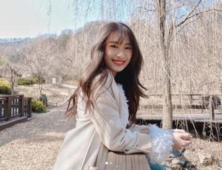 Soh Pei Shi (Blogger) - Age, Birthday, Bio, Facts, Family, Net Worth, Height & More