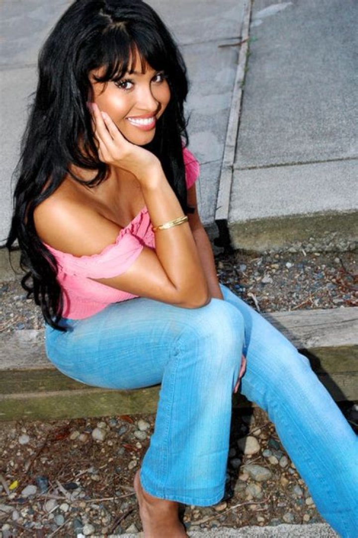 Somaya Reece (Rapper) - Age, Birthday, Bio, Facts, Family, Net Worth, Height & More