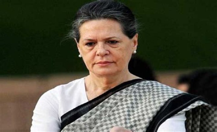 
Sonia Gandhi seeks detailed report on Rajasthan crisis 