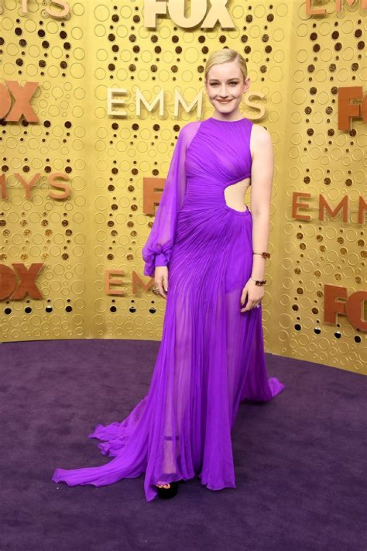 Sophie Turner Looks Pretty in Pink at the 2019 Emmy Awards as Hubby Joe Jonas Supports Her on IG