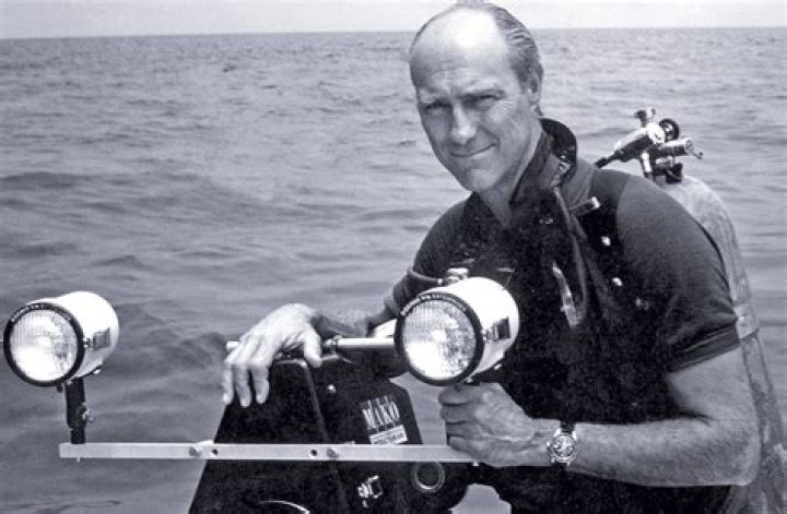 Stan Waterman Biography, Age, Height, Wife, Net Worth and Family