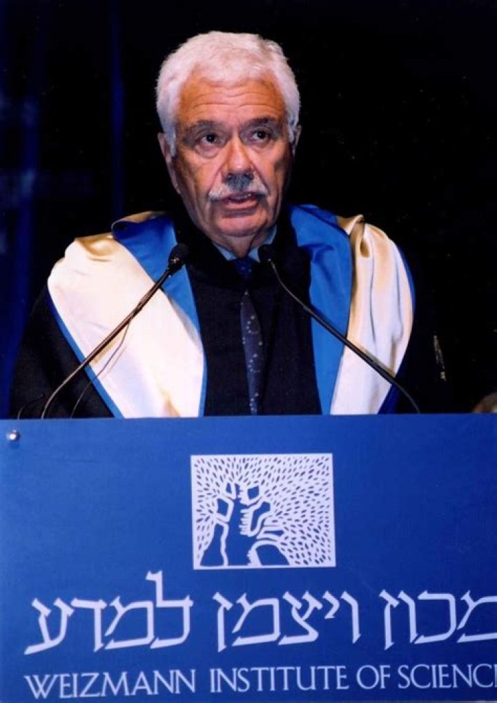 Stanley Chais Biography, Age, Height, Wife, Net Worth and Family