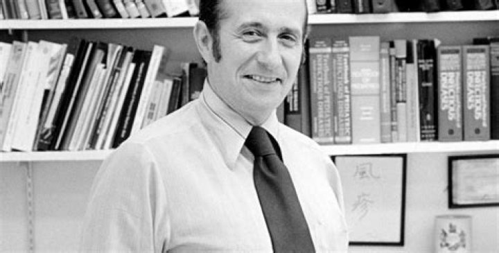 Stanley Plotkin Biography, Age, Height, Wife, Net Worth and Family