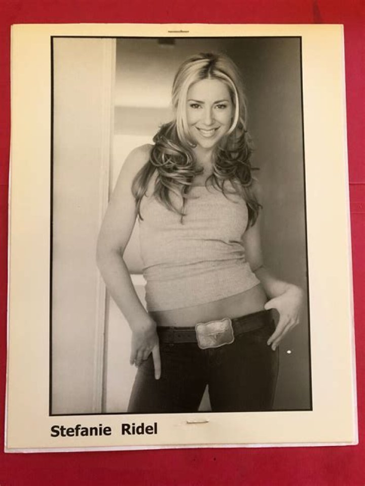 Stefanie Ridel Biography, Age, Height, Husband, Net Worth, Family