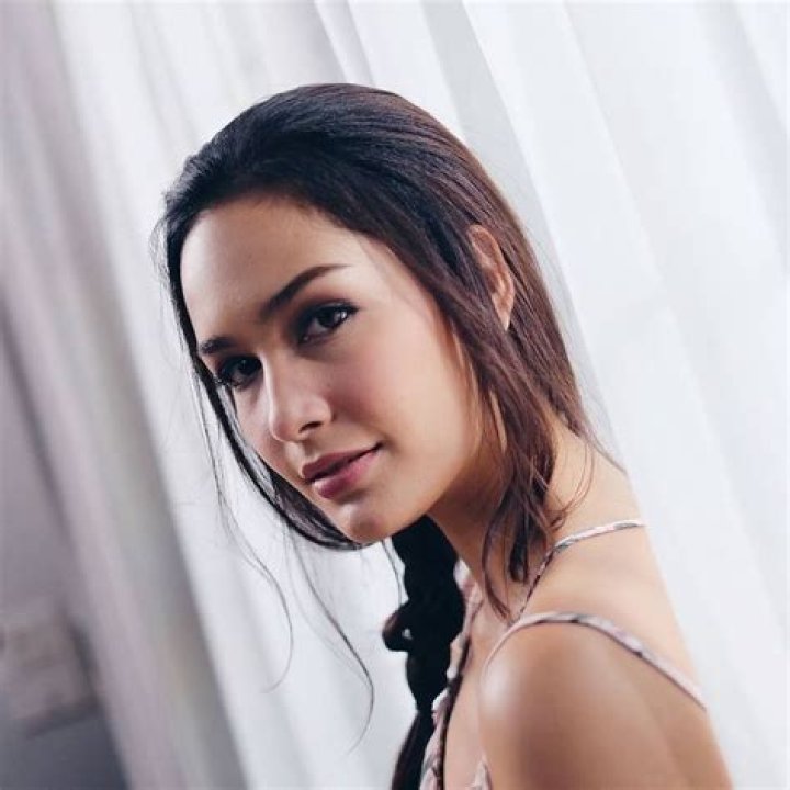 Stephany Auernig (TV Actress) - Age, Birthday, Bio, Facts, Family, Net Worth, Height & More