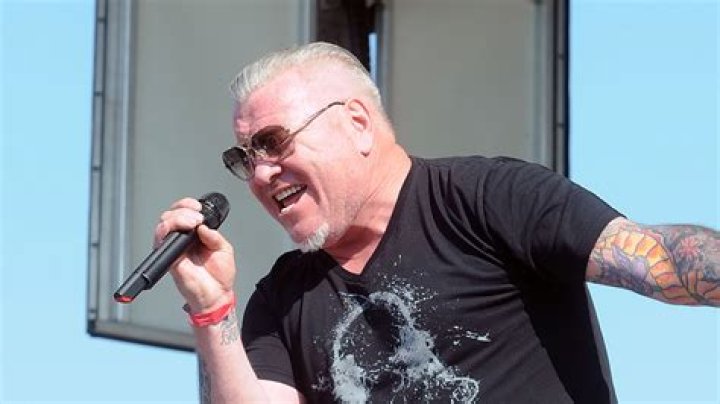 Steve Harwell (Rock Singer) - Age, Birthday, Bio, Facts, Family, Net Worth, Height & More