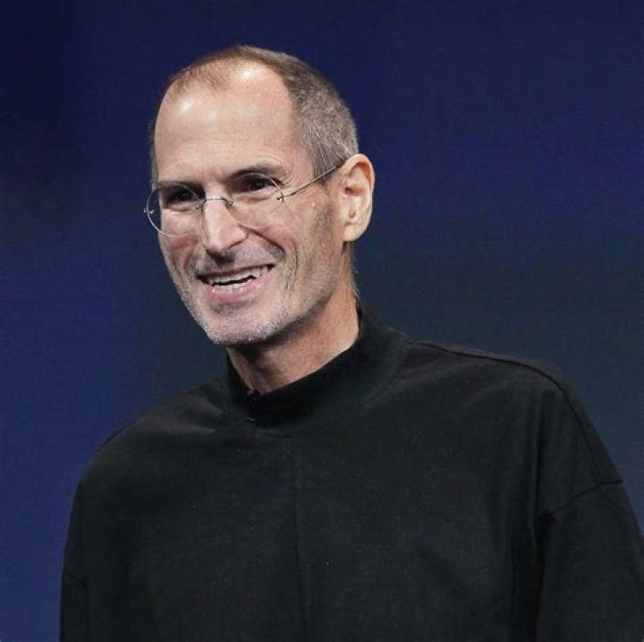 How tall is Steve Jobs