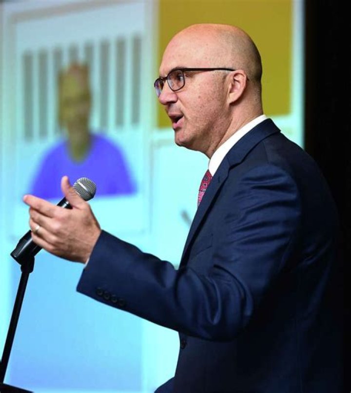 Steve Rushin (Journalist) - Age, Birthday, Bio, Facts, Family, Net Worth, Height & More