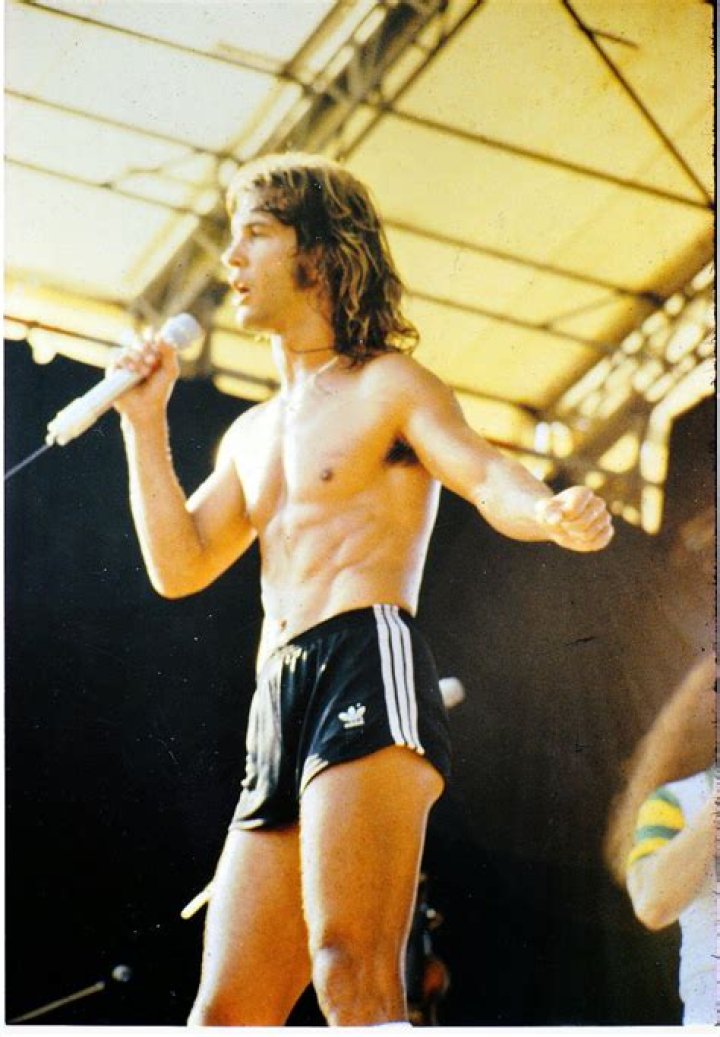 Steve Walsh (Rock Singer) - Age, Birthday, Bio, Facts, Family, Net Worth, Height & More