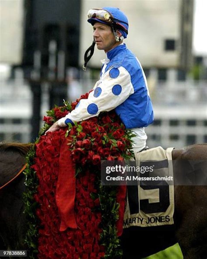 Stewart Elliott (Horse Jockey) - Age, Birthday, Bio, Facts, Family, Net Worth, Height & More
