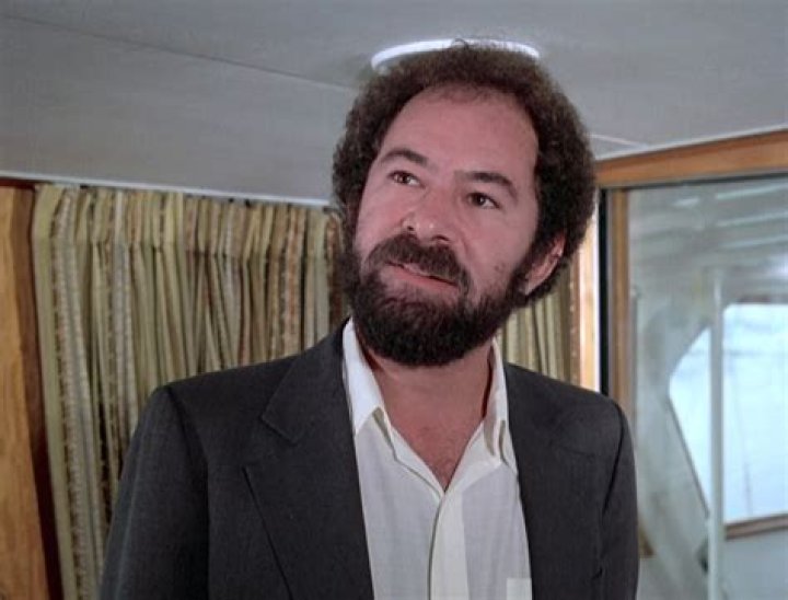 Stuart Margolin (TV Actor) - Age, Birthday, Bio, Facts, Family, Net Worth, Height & More