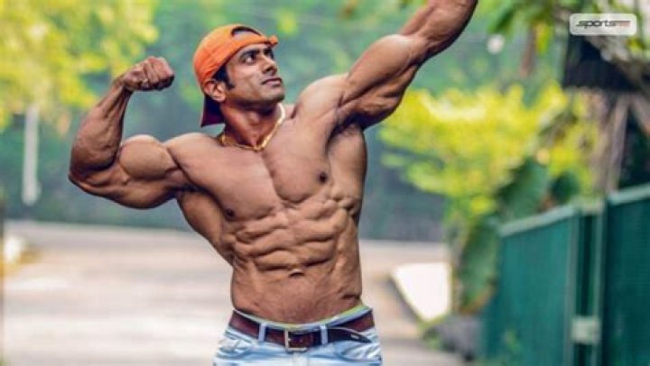 Suhas Khamkar Biography, Age, Height, Wife, Net Worth, Family