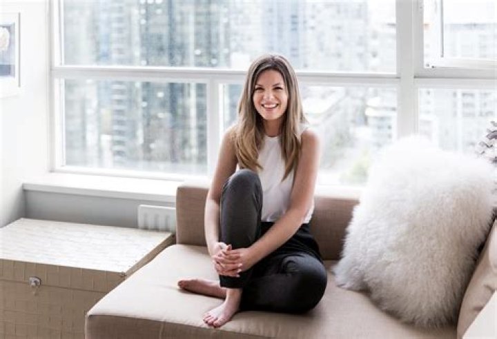 Sunny Lenarduzzi (Estrella de YouTube) - Edad, cumpleaños, biografía, hechos, familia, patrimonio neto, altura y más