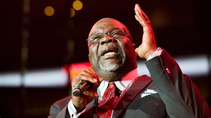 T.D. Jakes Height, Weight, Net Worth, Age, Birthday, Wikipedia, Who, Nationality, Biography
