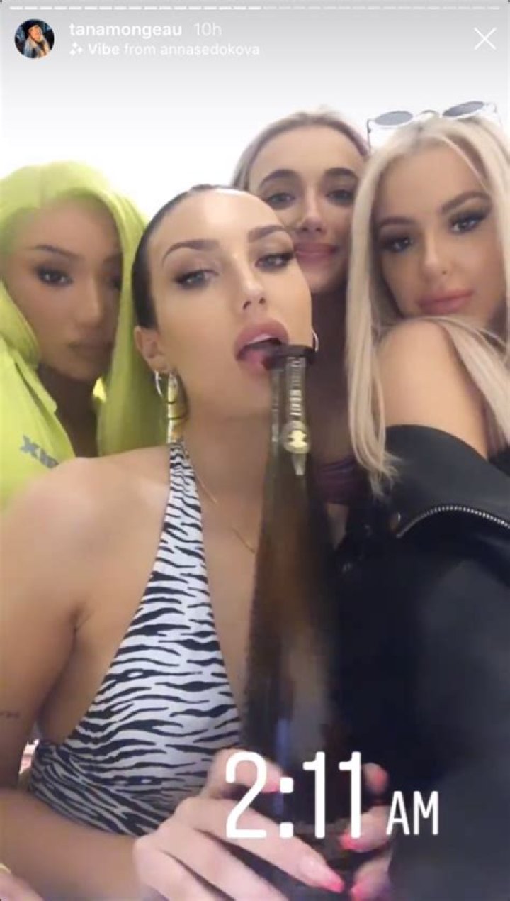 YouTuber Tana Mongeau Loses a Veneer After … Eating a Dollar Bill in a Miami Strip Club?