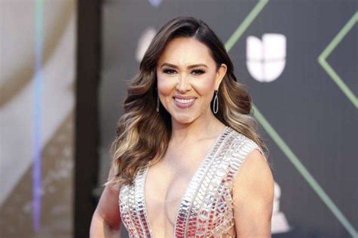 Tanya Charry (Presentadore de Programas de TV) - Edad, cumpleaños, biografía, hechos, familia, patrimonio neto, altura y más