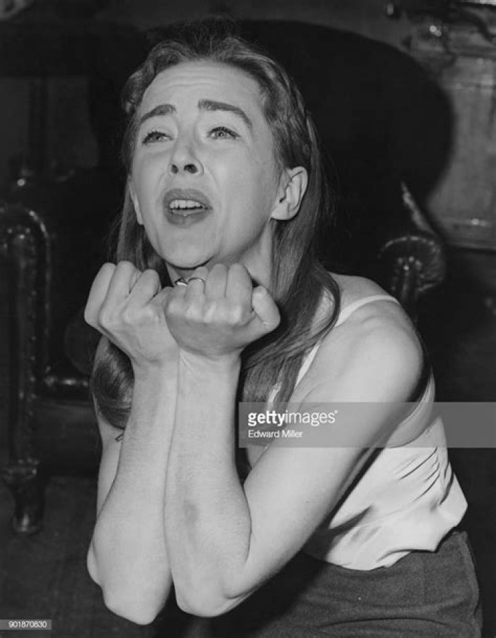 Tarn Bassett Biography, Age, Height, Husband, Net Worth, Family