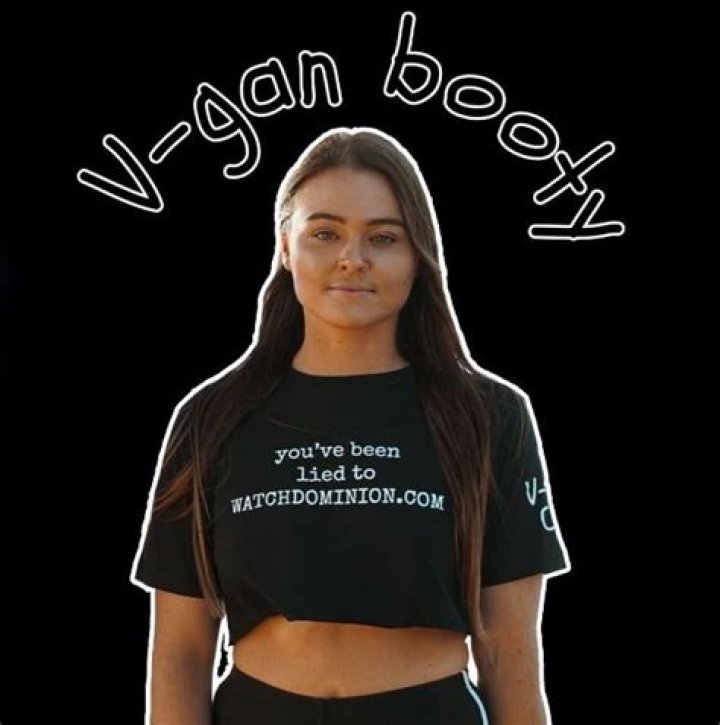 Who is Tash Peterson 'V-gan Booty'? Wiki, Biography, Net Worth, Age, Boyfriend, Family, Education & More