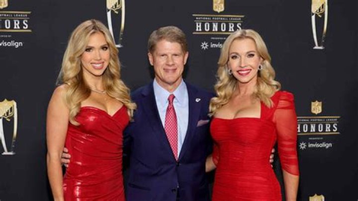 Who Is Tavia Shackles? Wiki, Age, Kids, Net Worth, Family & Facts About Clark Hunt's Wife