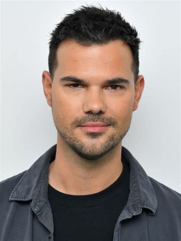 Taylor Lautner