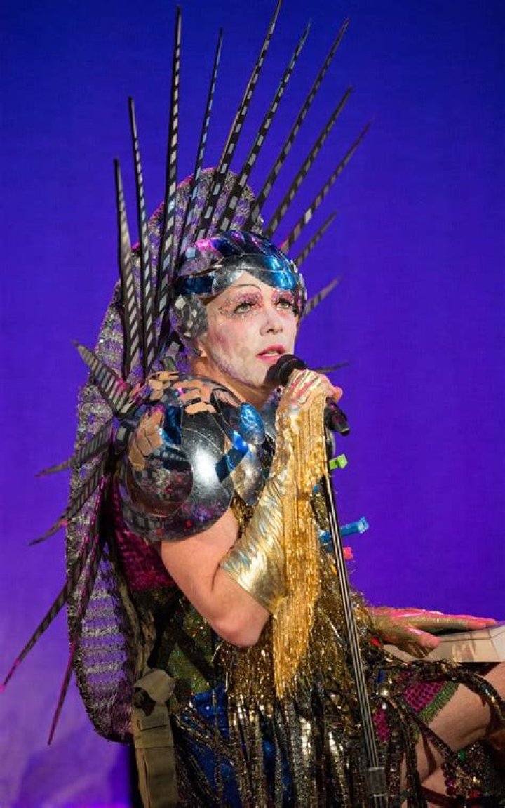 Taylor Mac Biography, Age, Height, Wife, Net Worth, Family