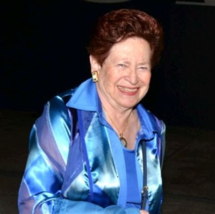 Teresa Muchnik Rosenblum Height, Weight, Net Worth, Age, Birthday, Wikipedia, Who, Nationality, Biography