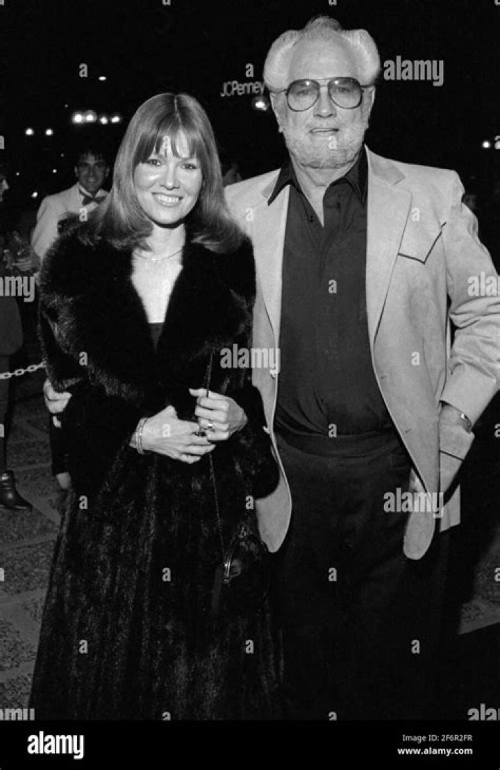 Teri Foster Brooks Biography, Age, Height, Husband, Net Worth, Family