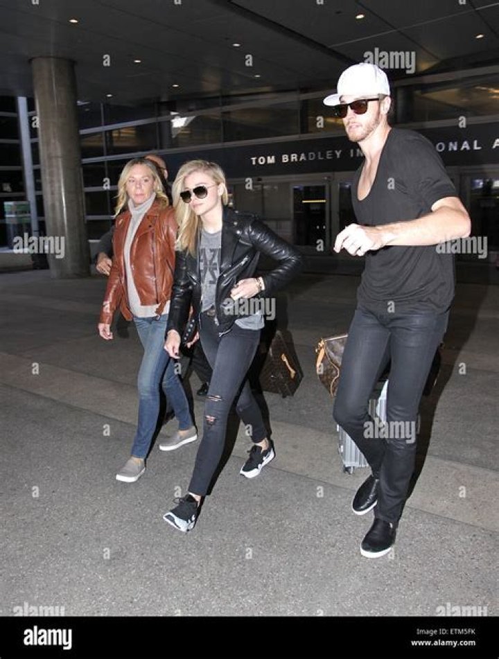 Teri Moretz (TV Producer) - Age, Birthday, Bio, Facts, Family, Net Worth, Height & More