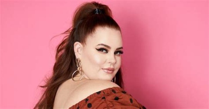 Tess Holliday Walks Away From ‘Things’ That ‘No Longer Serve’ Her in Sassy Instagram Vid