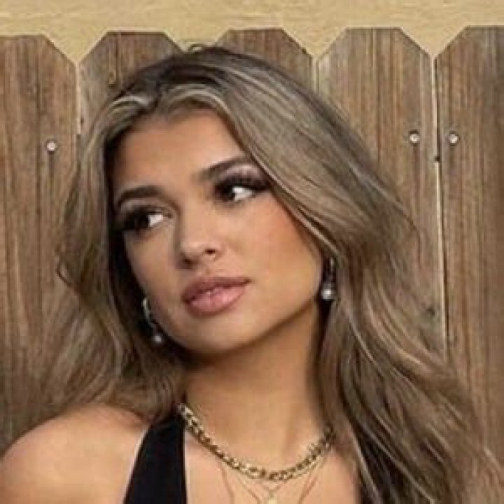 Tess Mon Pere (Pop Singer) - Age, Birthday, Bio, Facts, Family, Net Worth, Height & More