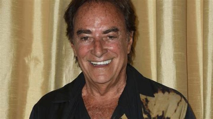 Thaao Penghlis Biography, Age, Height, Wife, Net Worth, Family
