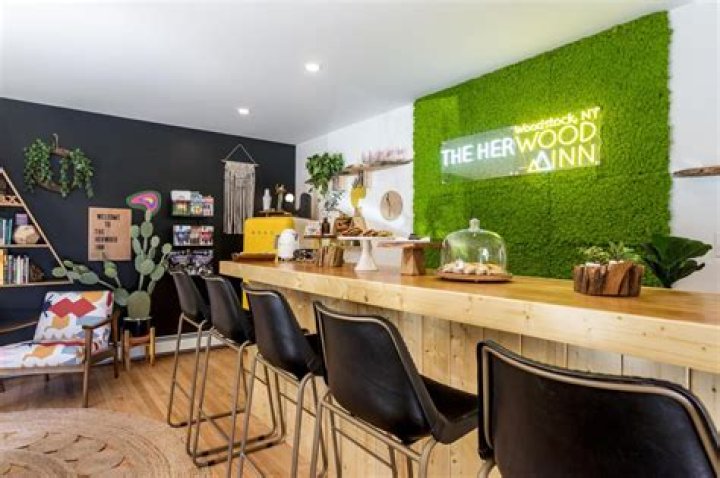 Good Vibes Only! The Herwood Inn Is an Artistic and Peaceful Escape in the Heart of Woodstock
