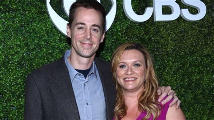 
The Untold Truth About Sean Murray’s Wife Carrie James 