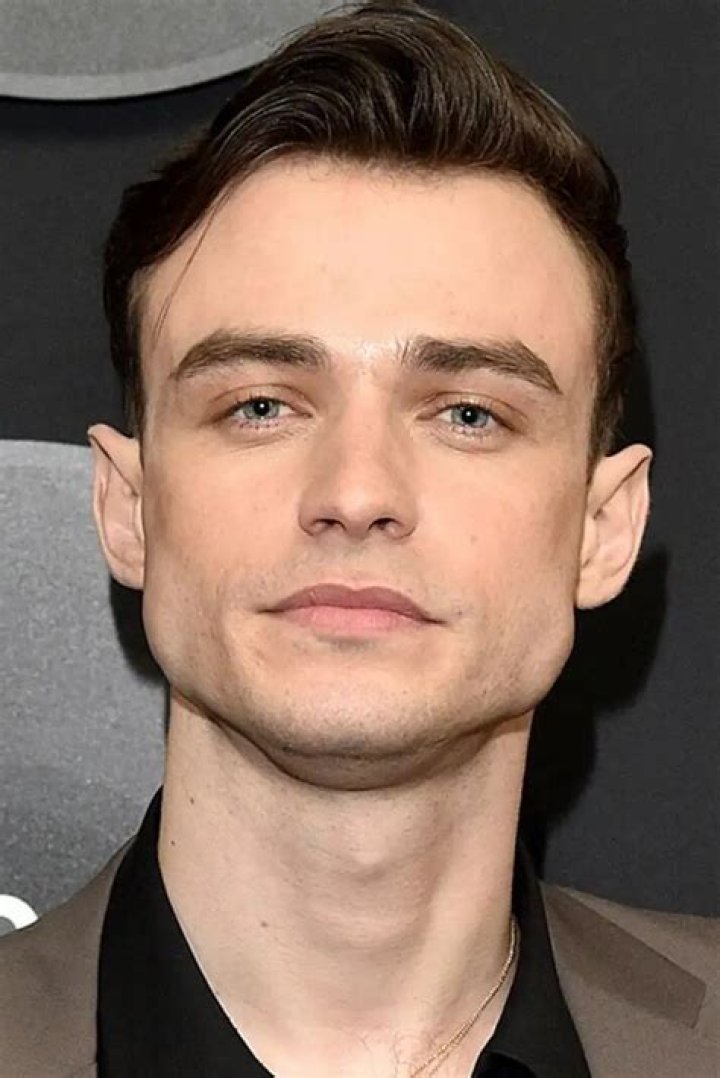 Astrology Birth Chart of Thomas Doherty (TV Actor) 2024
