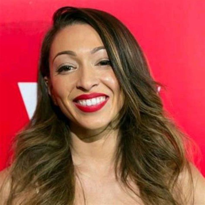 Tiara Hernandez (Pop Singer) - Age, Birthday, Bio, Facts, Family, Net Worth, Height & More