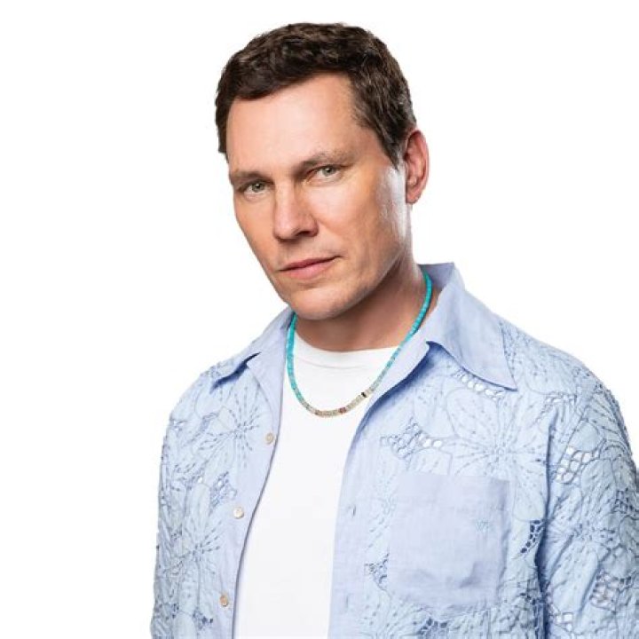 Tiësto (DJ) - Age, Birthday, Bio, Facts, Family, Net Worth, Height & More