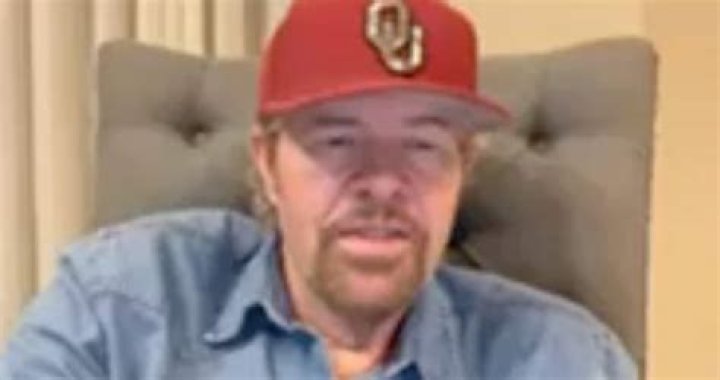
Toby Keith’s Health Problems And Illness: What’s Wrong With Him? 
