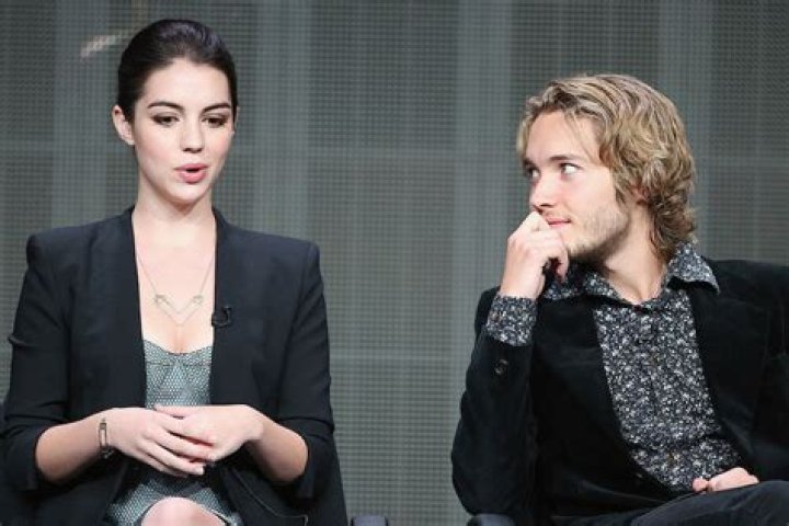 Toby Regbo Girlfriend: Are Adelaide Kane And Toby Regbo Dating? 2022