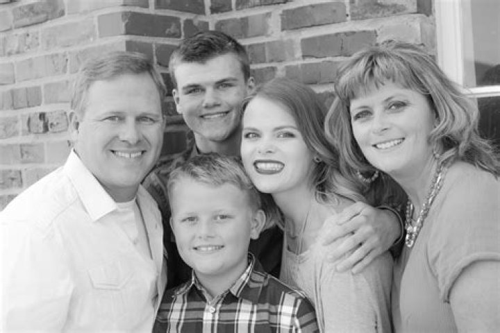 Todd Burpo (Religious Author) - Age, Birthday, Bio, Facts, Family, Net Worth, Height & More