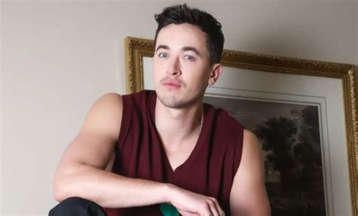 Tom Blyth Height, Weight, Net Worth, Age, Birthday, Wikipedia, Who, Nationality, Biography