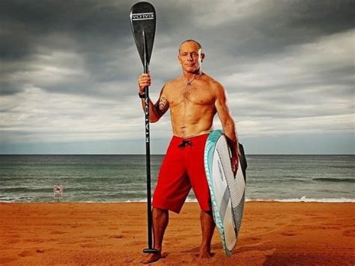 Tom Carroll Biography, Age, Height, Wife, Net Worth, Family